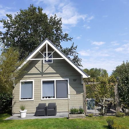 4-Persoons Vakantiehuisje Simmerwille Tzummarum ภายนอก รูปภาพ